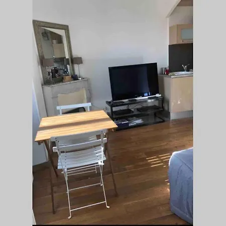 Bel Bien Place Au Coeur De